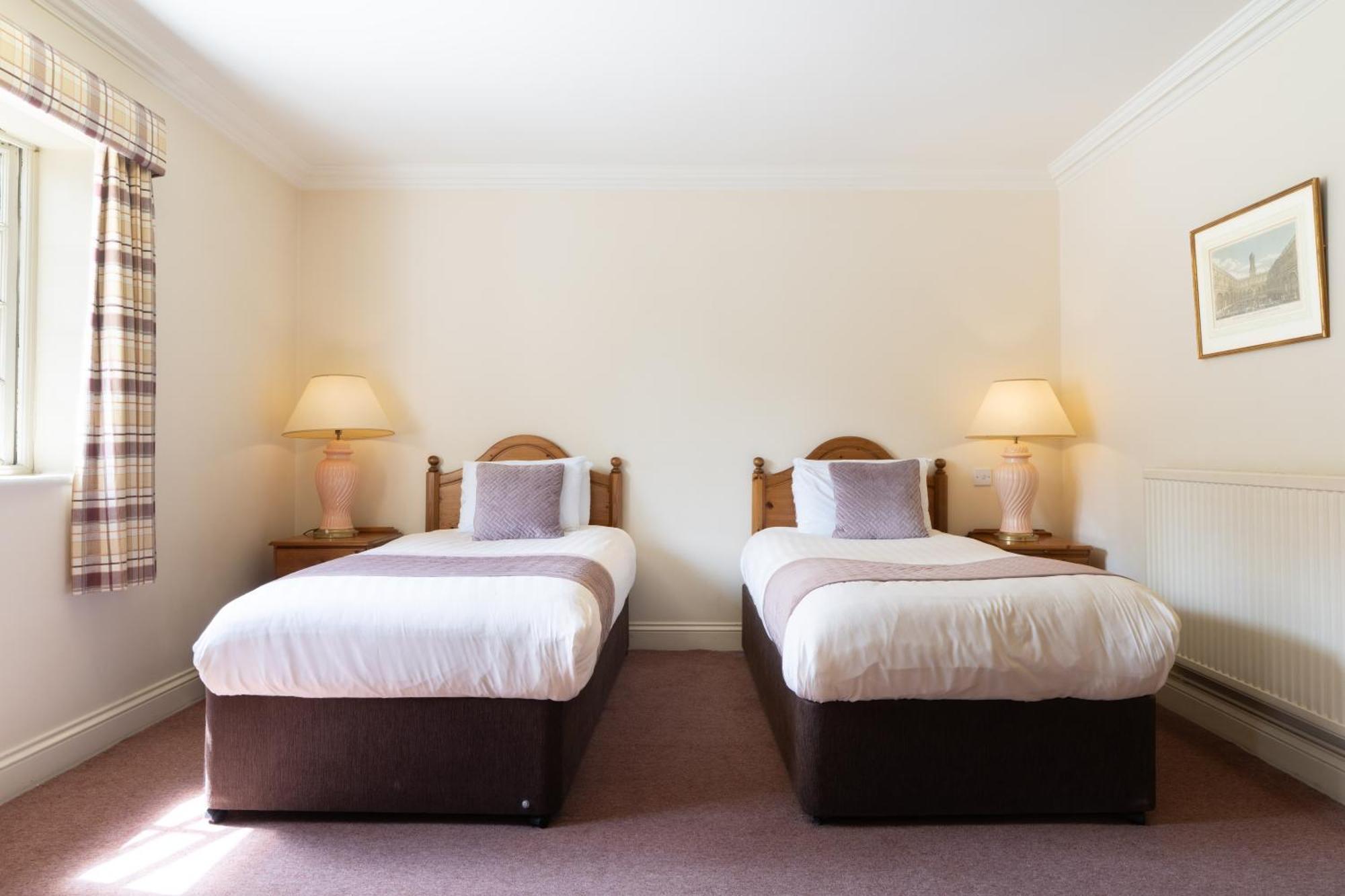 Classic Twin Room